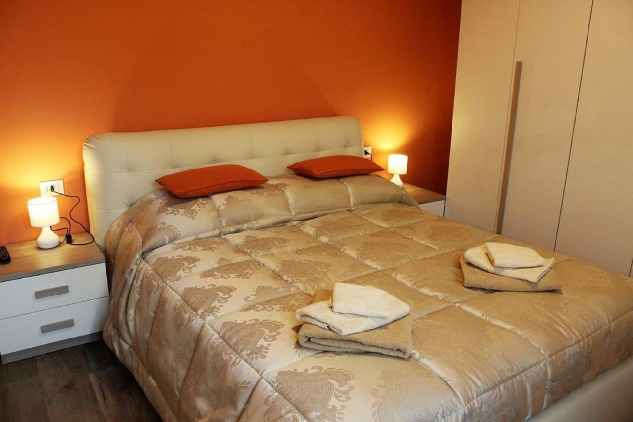 Light & Colours Apartment Bologna Luaran gambar