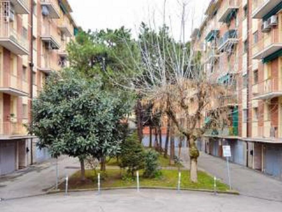 Light & Colours Apartment Bologna Luaran gambar